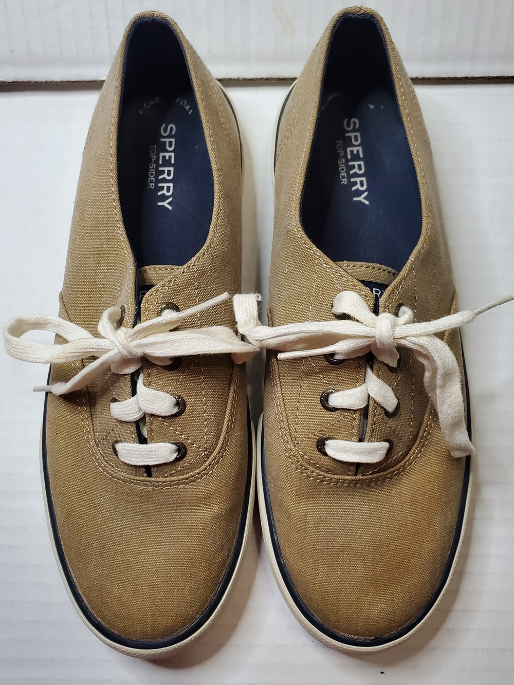 Sperry Women’s Tan Canvas Sneakers 8.5